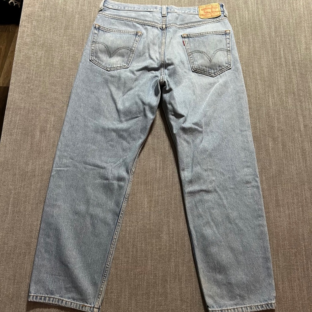 Levis 550 Relaxed Fit Jeans Mens 35x30 Light Wash Denim Tapered Leg 00550-4891 - Picture 9 of 11